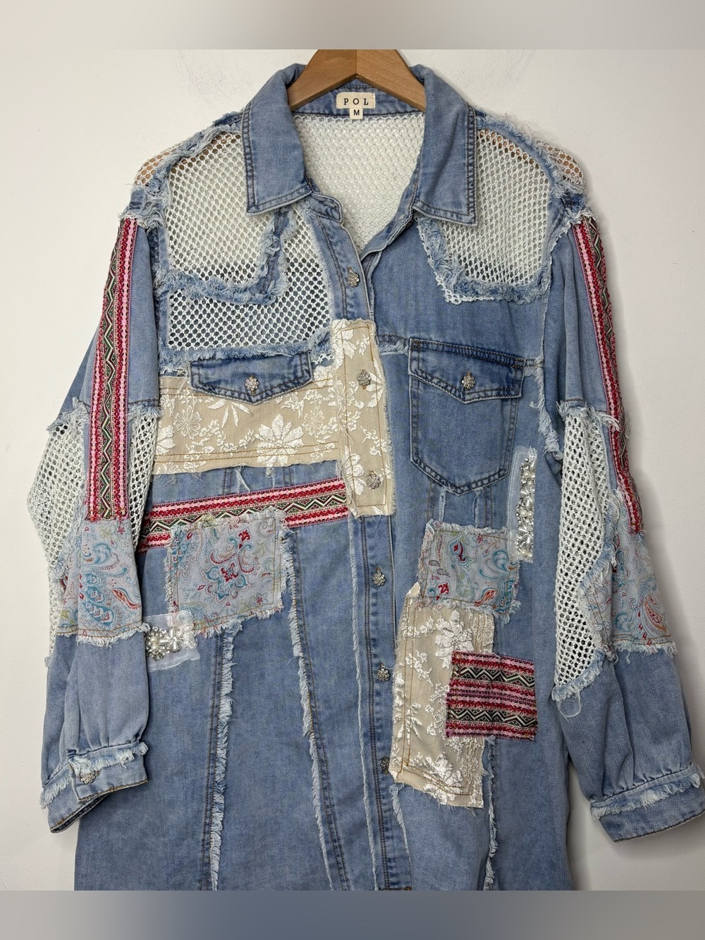 POL Women’s Oversized Patchwork Button Down Shirt Jacket Denim Floral Lace M - Picture 2 of 16